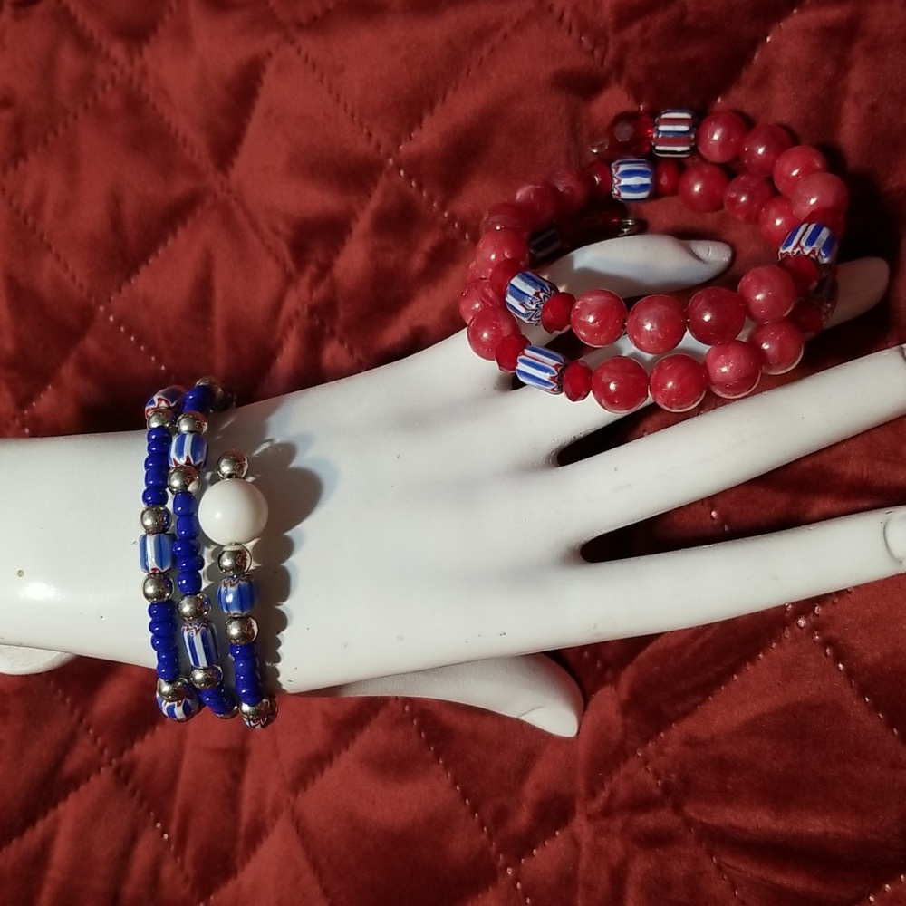4TH OF JULY THEME MEMORY WIRE BRACELETS, 3 For 1 Price, Handmade  H23